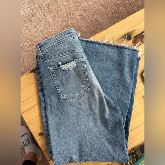 AG Saige Wide Leg Crop - Picture 3 of 6